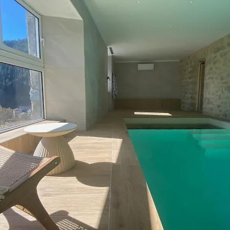 Maison De Charme 9 Pers Piscine Interieure Et Vue 펜션